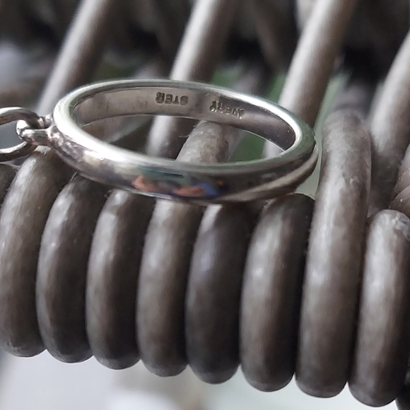 James Avery shell charm ring size 3 - Picture 3 of 3